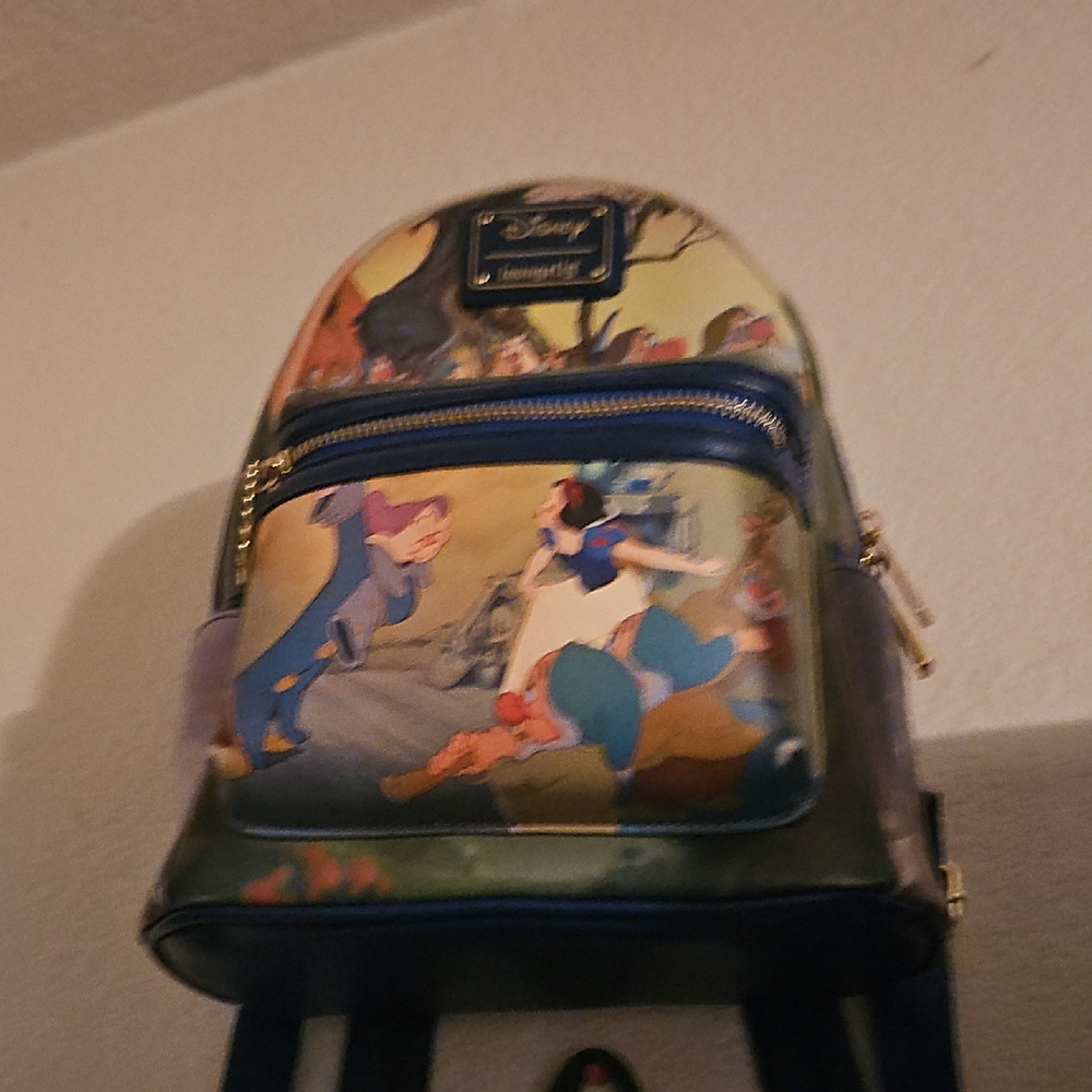 Loungefly Disney Snow White Backpack - Multicolor